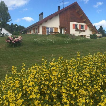Au Charnet Bed and Breakfast Les Fourgs Exteriör bild