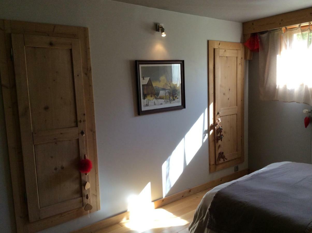 Au Charnet Bed and Breakfast Les Fourgs Exteriör bild